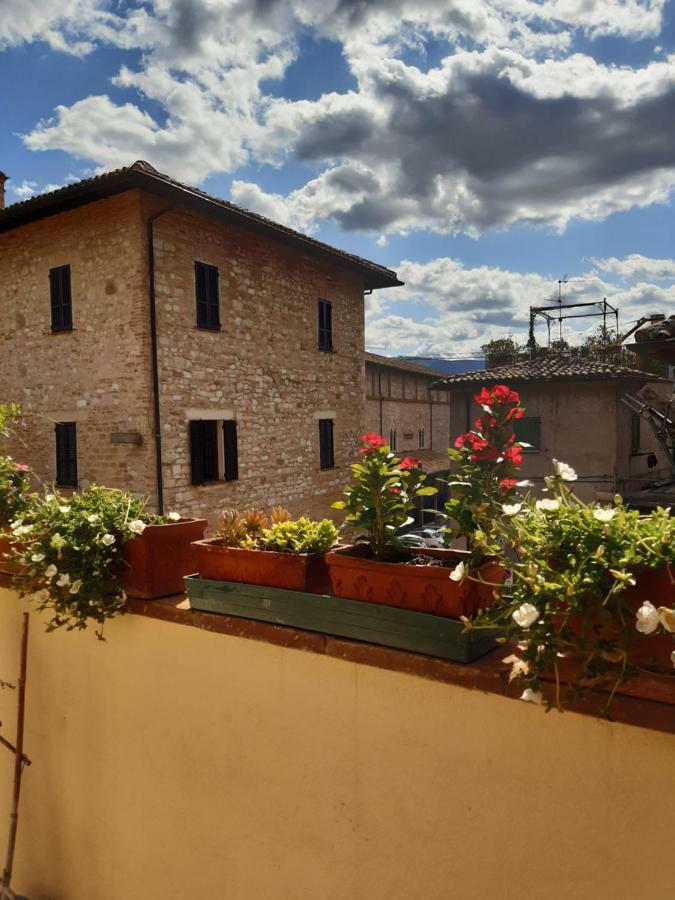 B&B La Casa Di Alice Фолиньо Екстериор снимка
